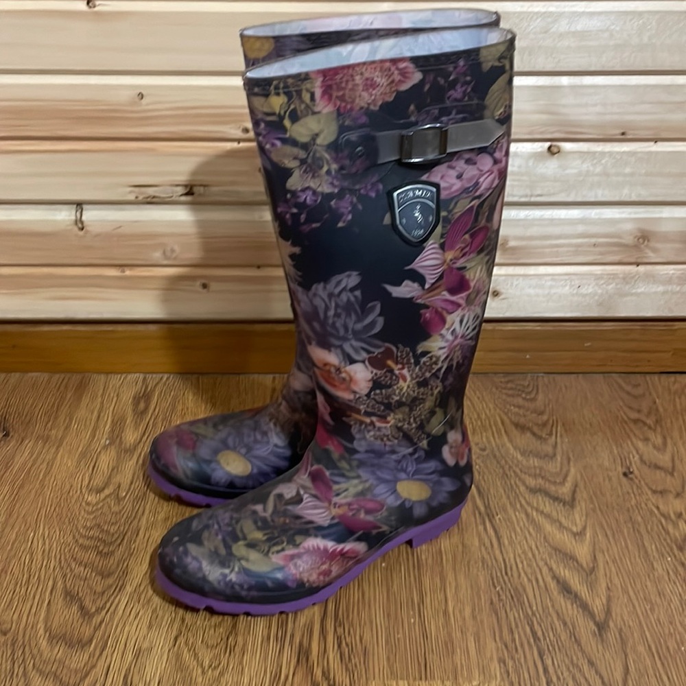 Kamik floral rain boots